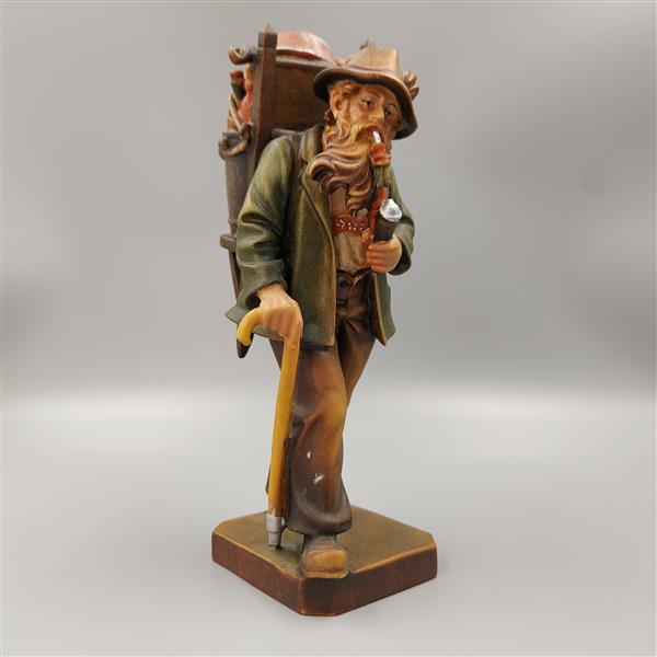 Bauer mit Kraxe, Pfeife und Stock