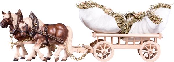 2 Zugpferde mit Leiterwagen und Heu