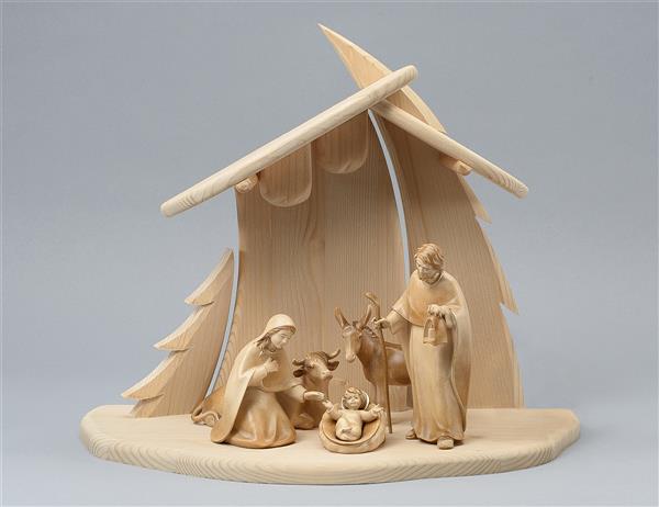 LI Familienstall Tannenbaum + 5 Figuren Licht Krippe