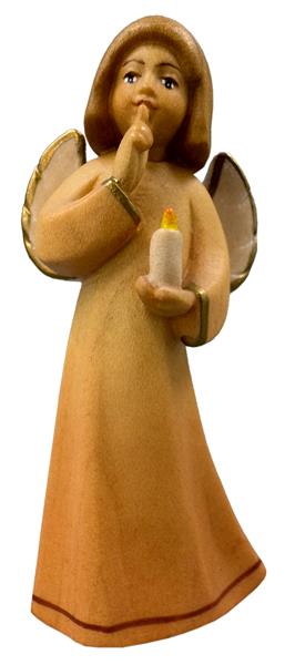 Lisa Engel mit Kerze