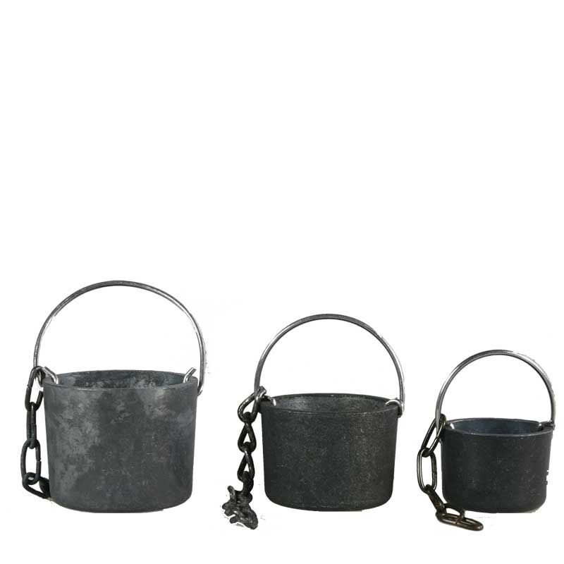 Zinnkessel mit Kette Zinnkessel mit Kette