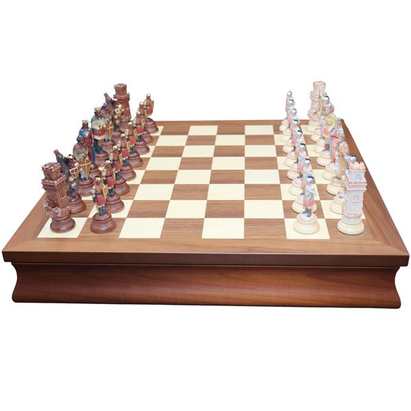 Schachfiguren mit Schatulle Schachfiguren mit Schatulle