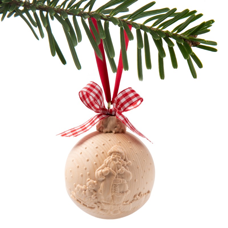 Weihnachtskugel mit Weihnachtsmann Zirbelholz Weihnachtskugel mit Weihnachtsmann Zirbelholz