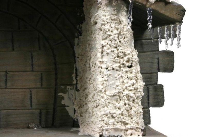 Weisser Mauerputz (selbstklebend) Weisser Mauerputz (selbstklebend)