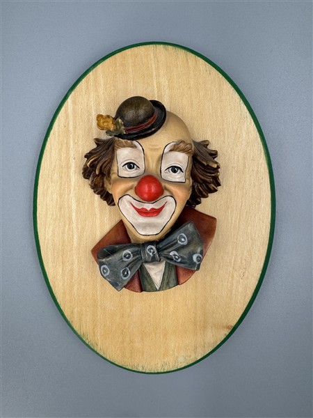 Relief Clown