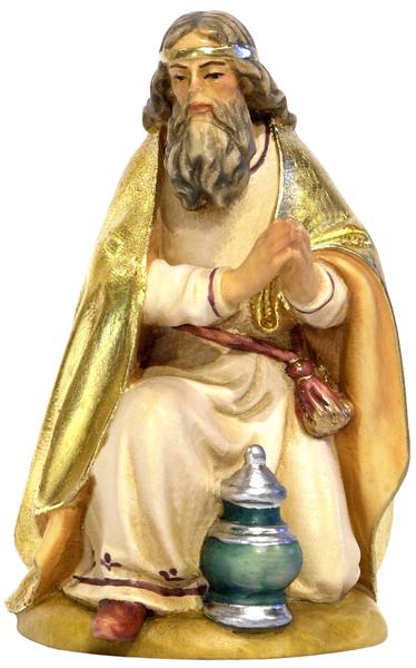 König kniend
