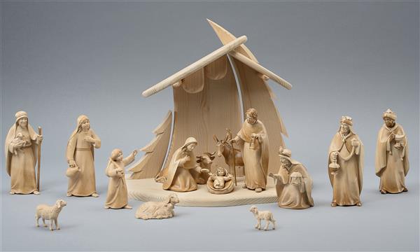 LI Familienstall Tannenbaum + 15 Figuren Licht Krippe